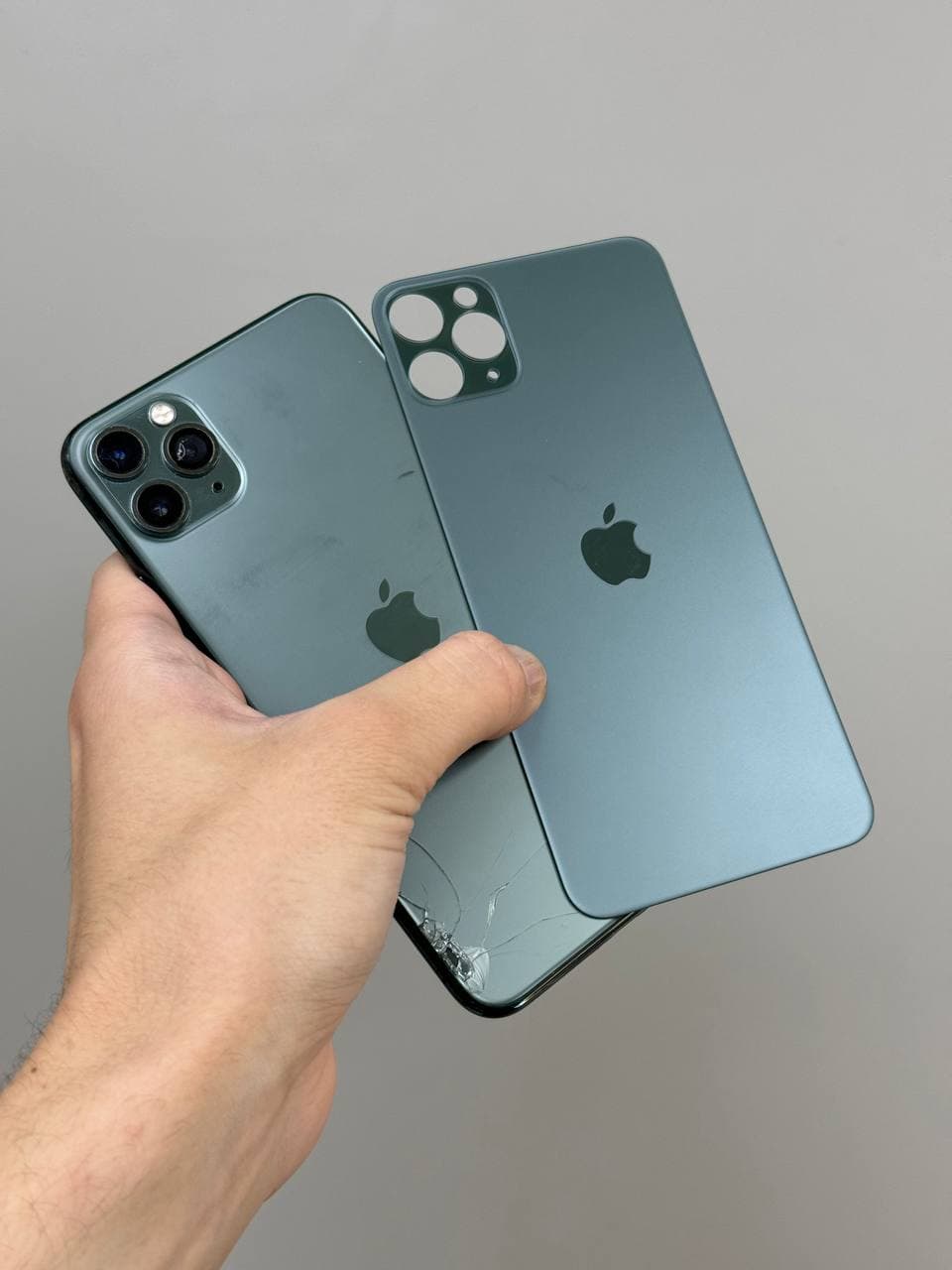 Замена задней крышки на любой модели iPhone купить в Саранске фото